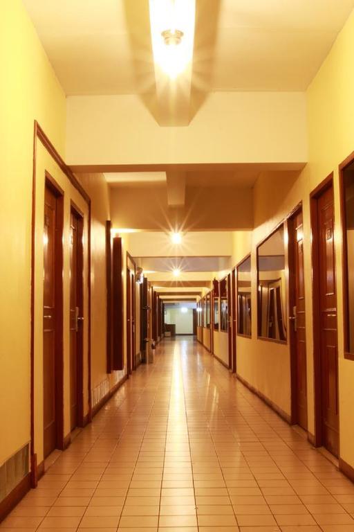 Pradipat Hotel Banguecoque Exterior foto